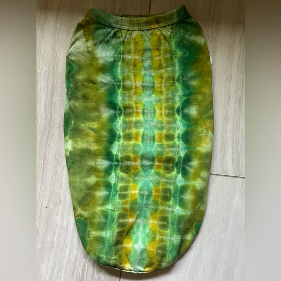 Hand dyed dog t shirt - Picture 2 of 3